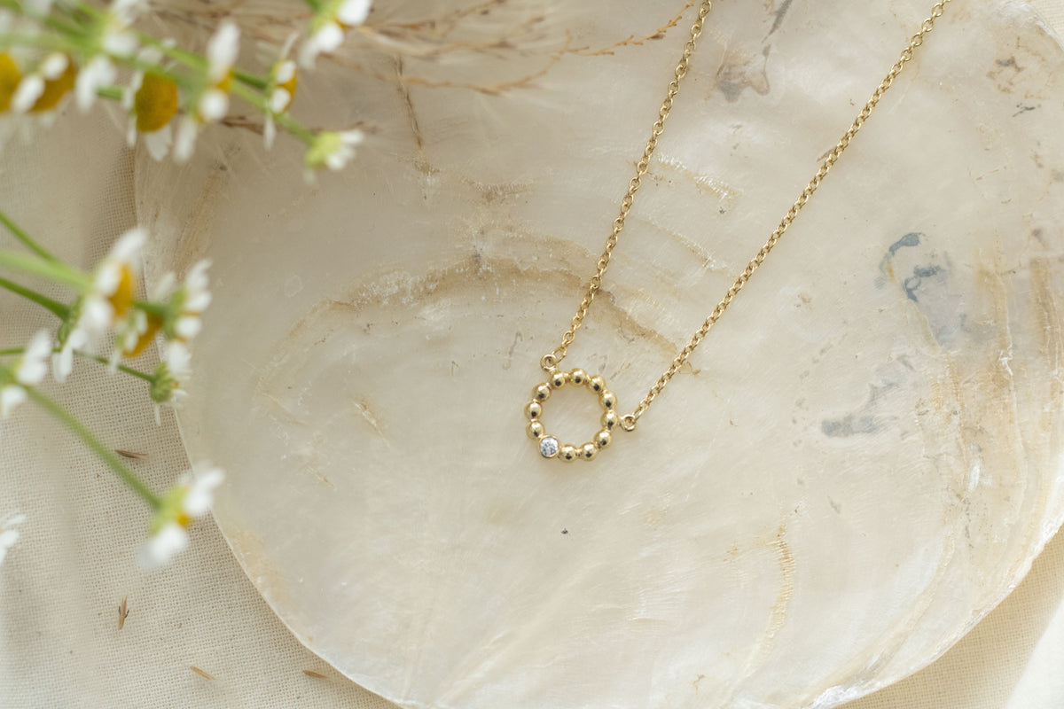 Edle 585 Goldkette mit kleinem Kugelring und Brillant 0,06 ct., feine filigrane Kugelringkette, handgefertigt