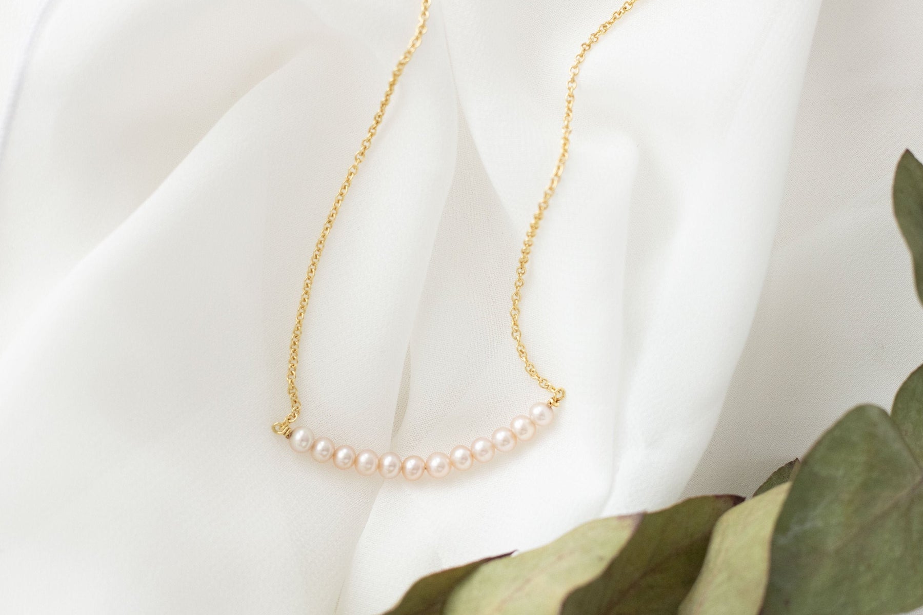 Perlenkette aus 585 Gelbgold mit zart rosé farbenen Perlen