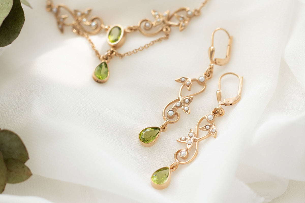 Romantische Jugendstil Ohrhänger- Art Nouveau Ohrbügel 925 Sterling Silber mit Peridot und Perlen