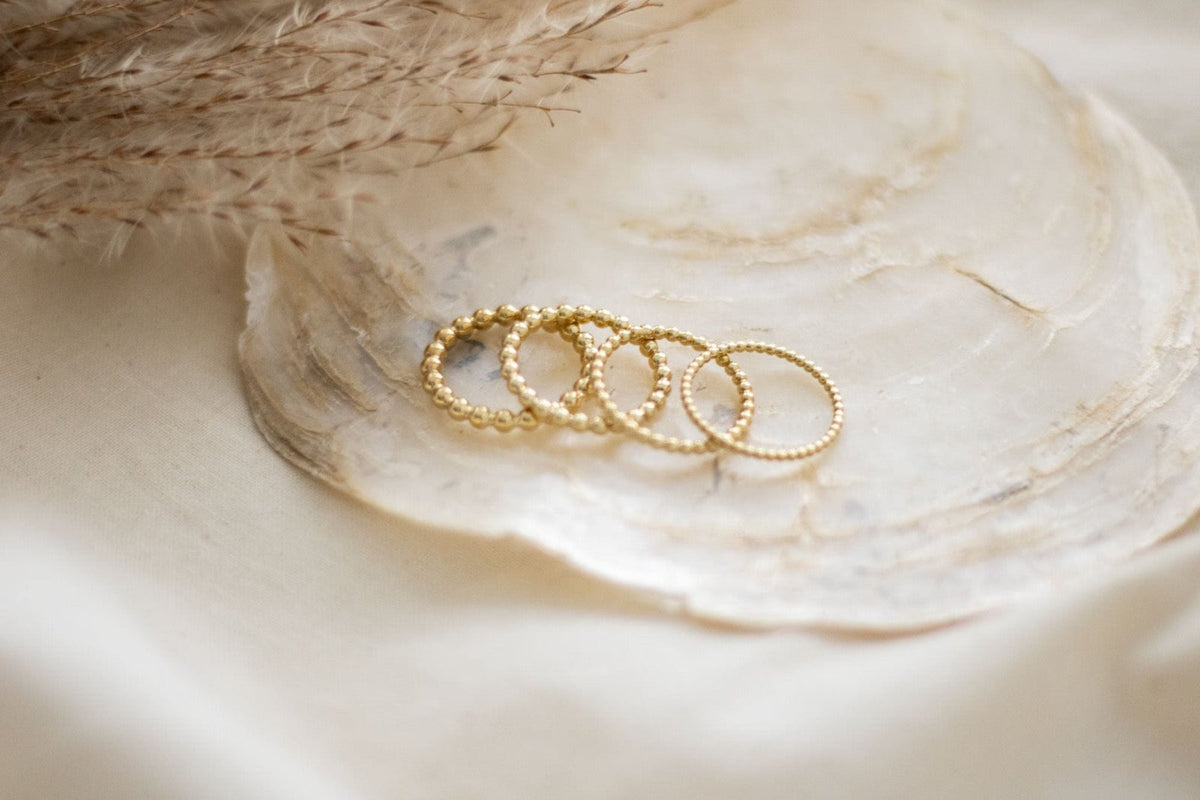 Zarter Kugelring 585er 14 Karat Gelbgold