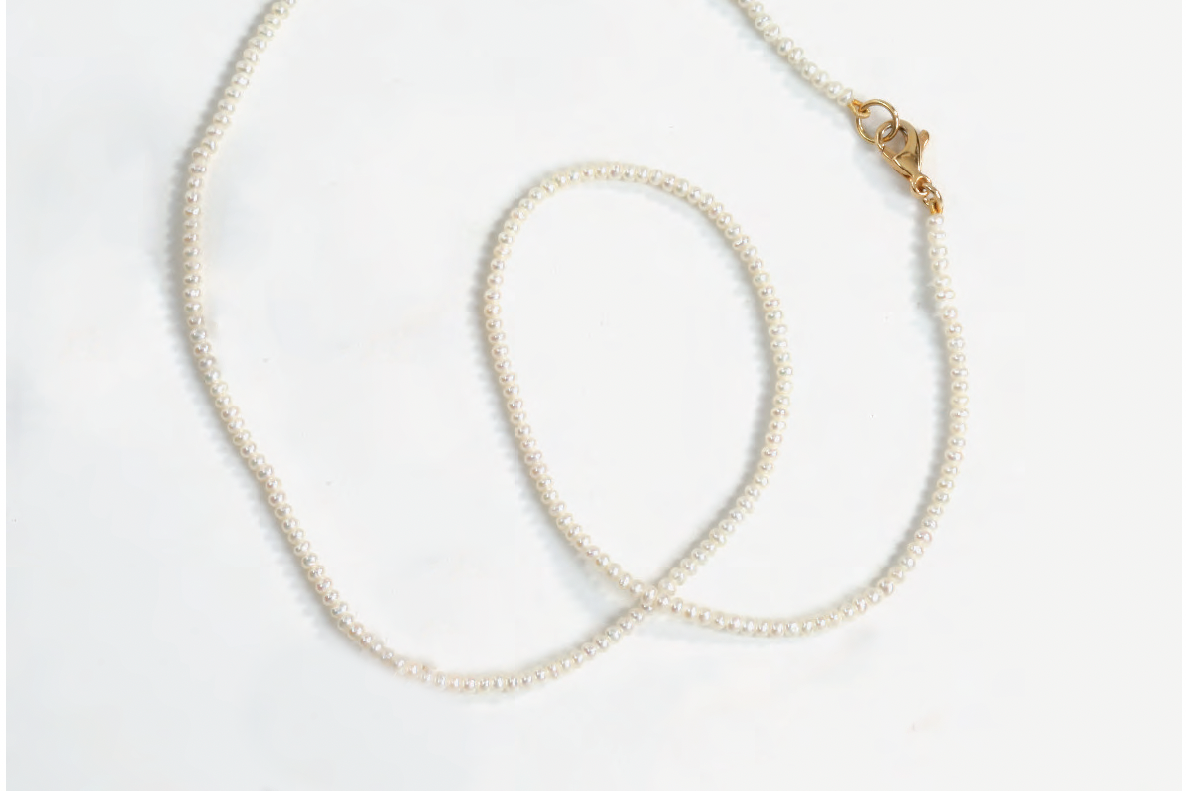 Zarte Perlenkette aus Süßwasserperlen