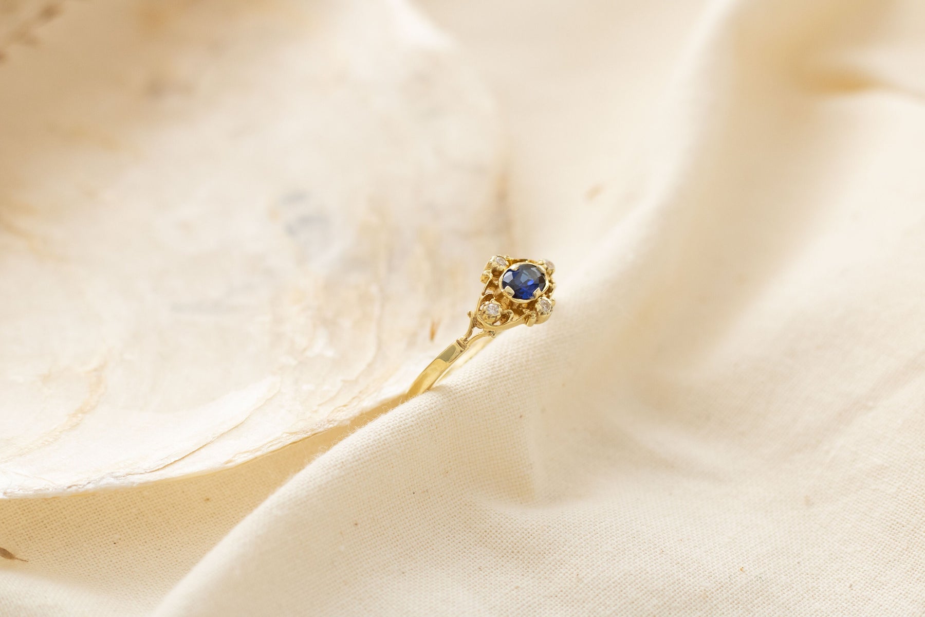Außergewöhnlicher Jugendstil Ring 585 Gelbgold mit Saphir und Brillanten, 14 Karat Art Nouveau Goldring, Antiker Verlobungsring, Unikat Ring