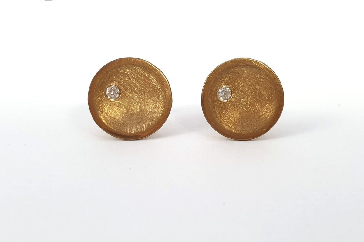 Gelbgold Ohrstecker 585 14 Karat Gold mit Brillanten gesamt 0.04 ct gewölbte Schale Scheibe besonders