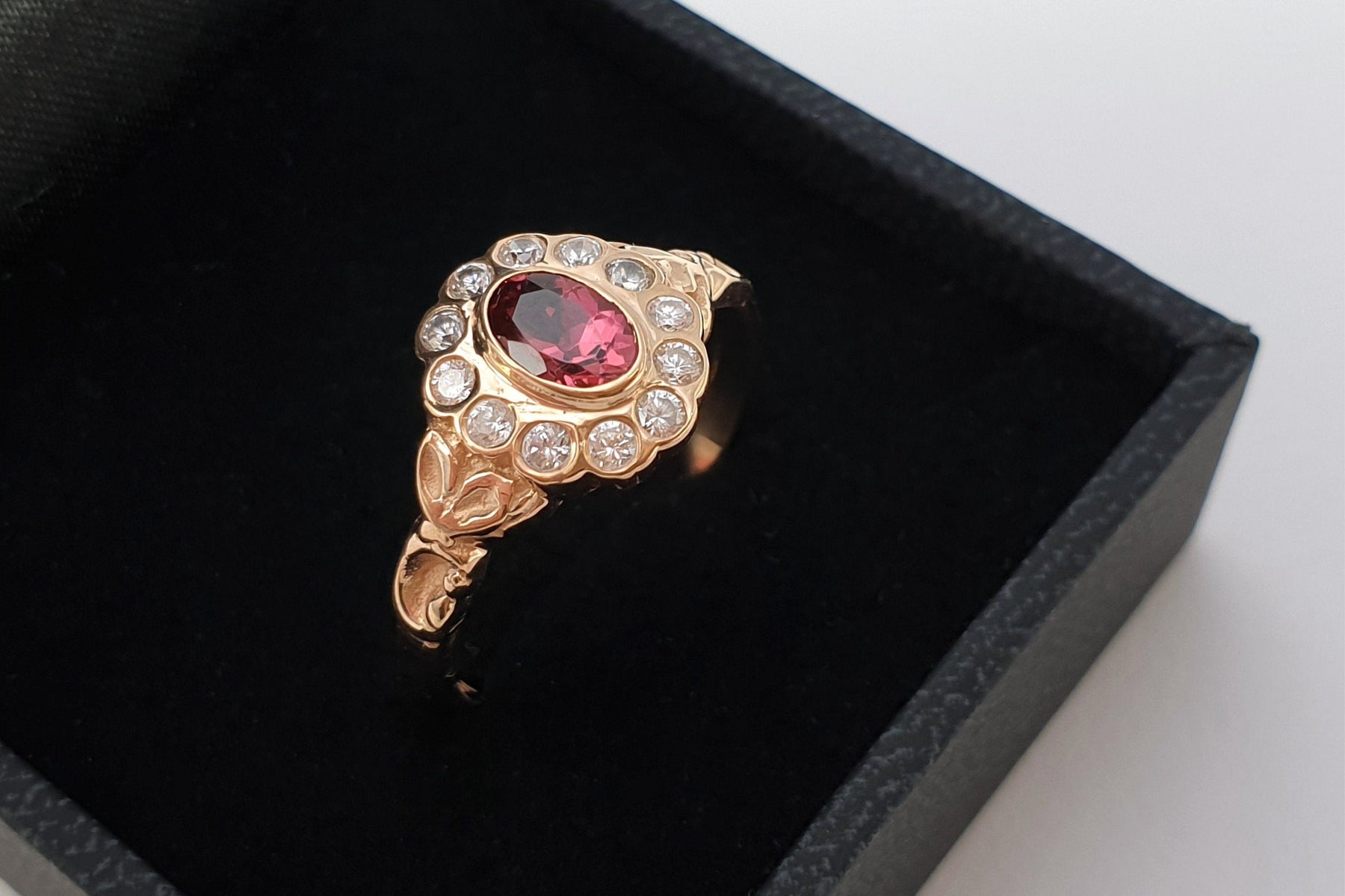 Goldring, 585 Gold, Rosa Turmalin, Jugendstil Ring, 14 Karat, 585 Gelbgold, Brillanten, Vintage, Art Nouveau, Antikschmuck