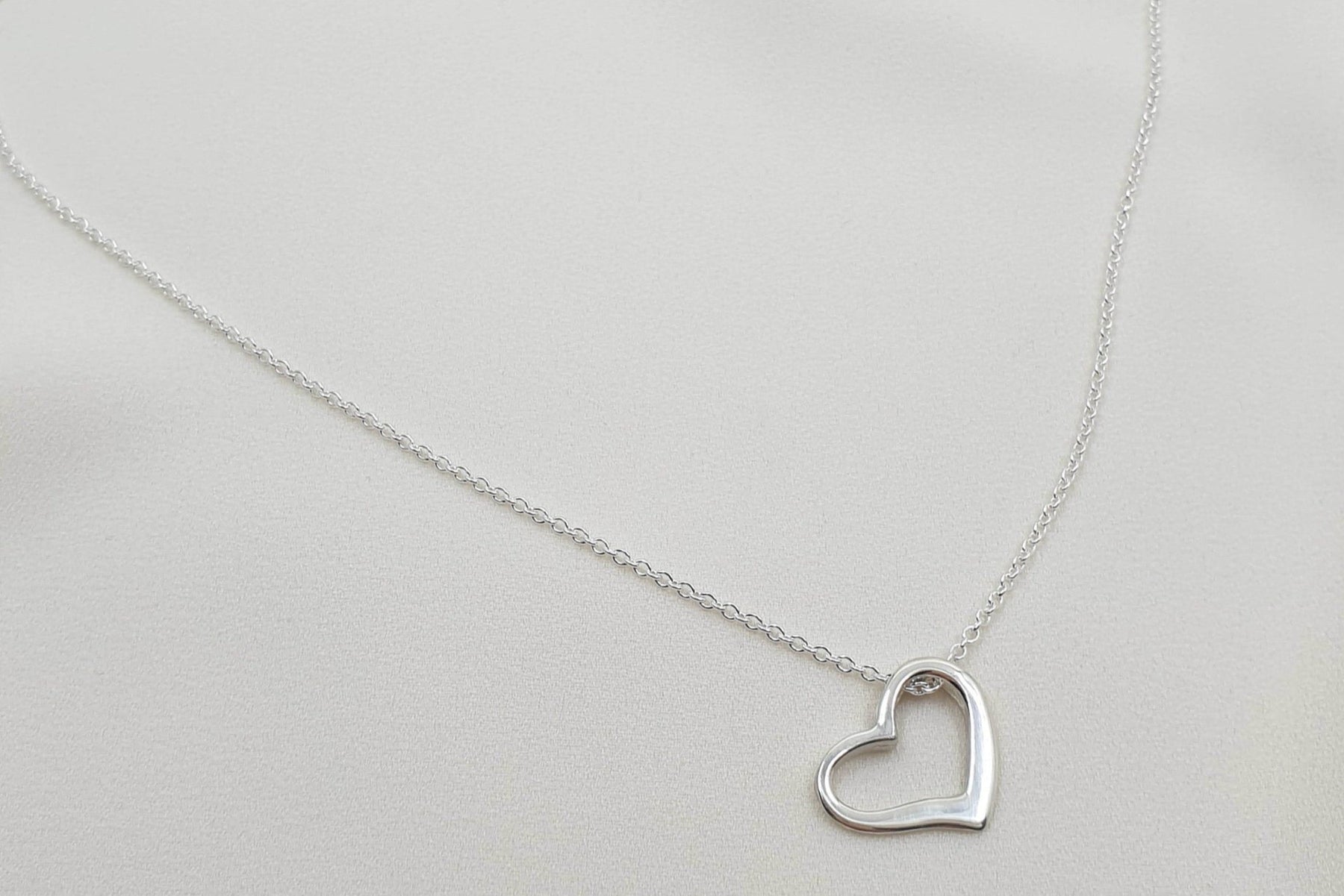 Herzkette, 925 Sterling Silber Halskette mit Herzanhänger, zarte Kette, romantisches Geschenk