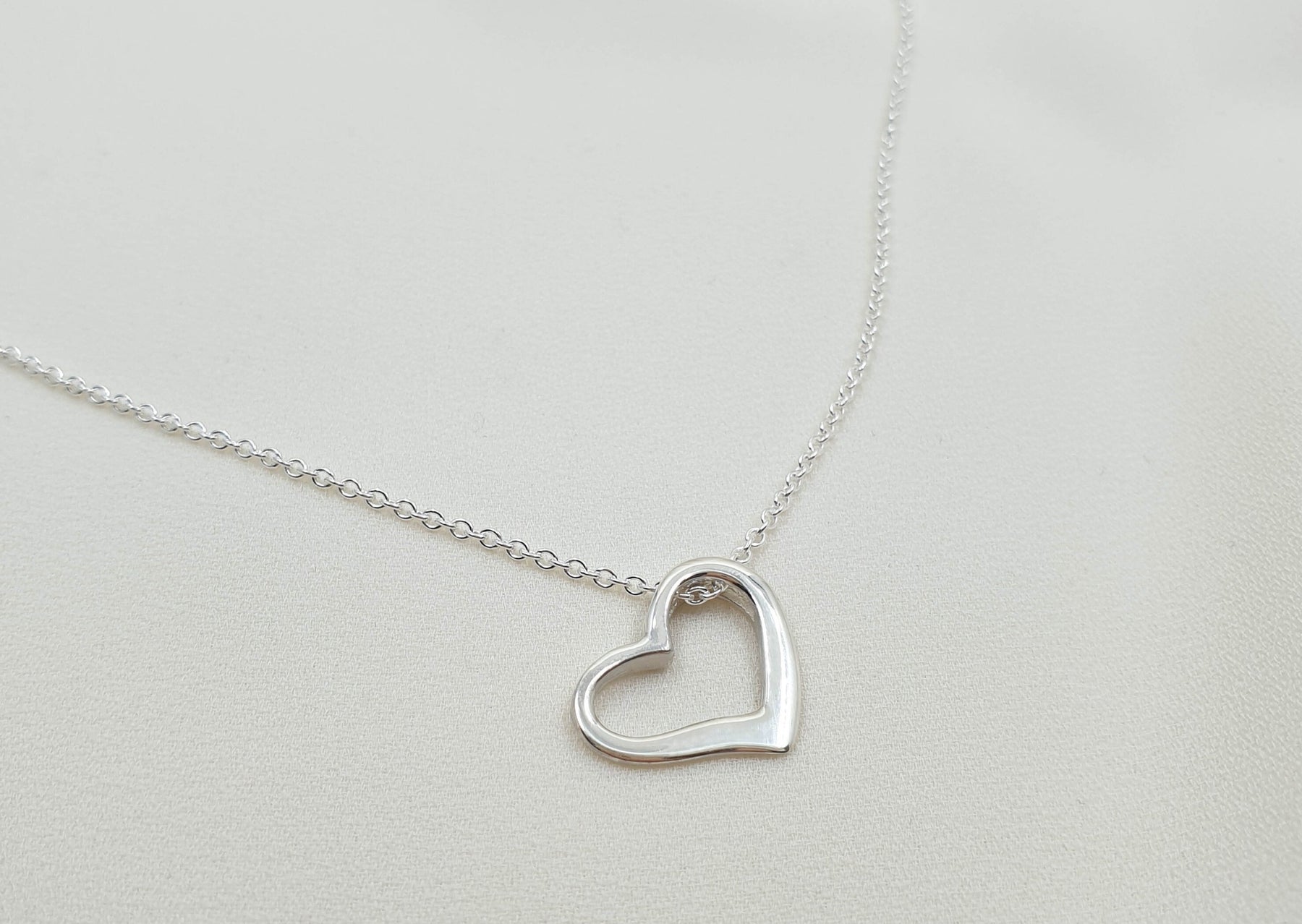 Herzkette, 925 Sterling Silber Halskette mit Herzanhänger, zarte Kette, romantisches Geschenk
