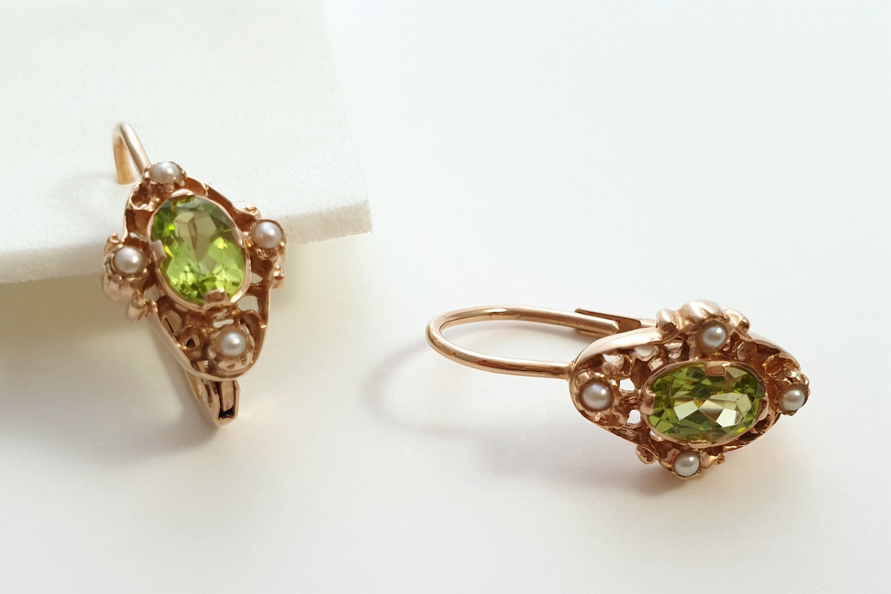 Zarter Jugendstil Ohrbügel, vintage Ohrbrisur, 925 Silber Rosegold vergoldet, Peridot, Zirkonia, Halbperlen, Ohrhänger Art Nouveau