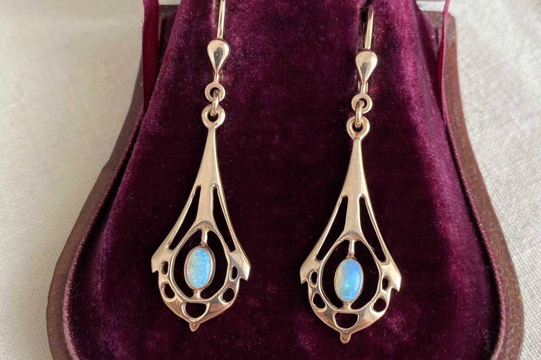 Jugendstil Ohrbügel, Ohrring 925 Sterling Silber Gelbgold oder Rosegold vergoldet, Ohrhänger Opal Edelstein, Ohrbrisur Art Nouveau