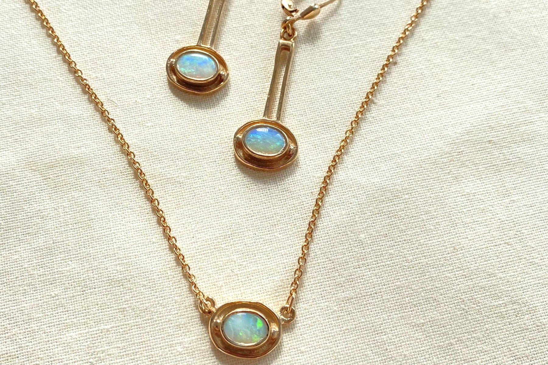 Jugendstilkette, Opal Halskette oval, 925 Silber Roségold oder Gelbgold vergoldet, Collier mit Opal Edelstein, Opal Anhänger cabochon