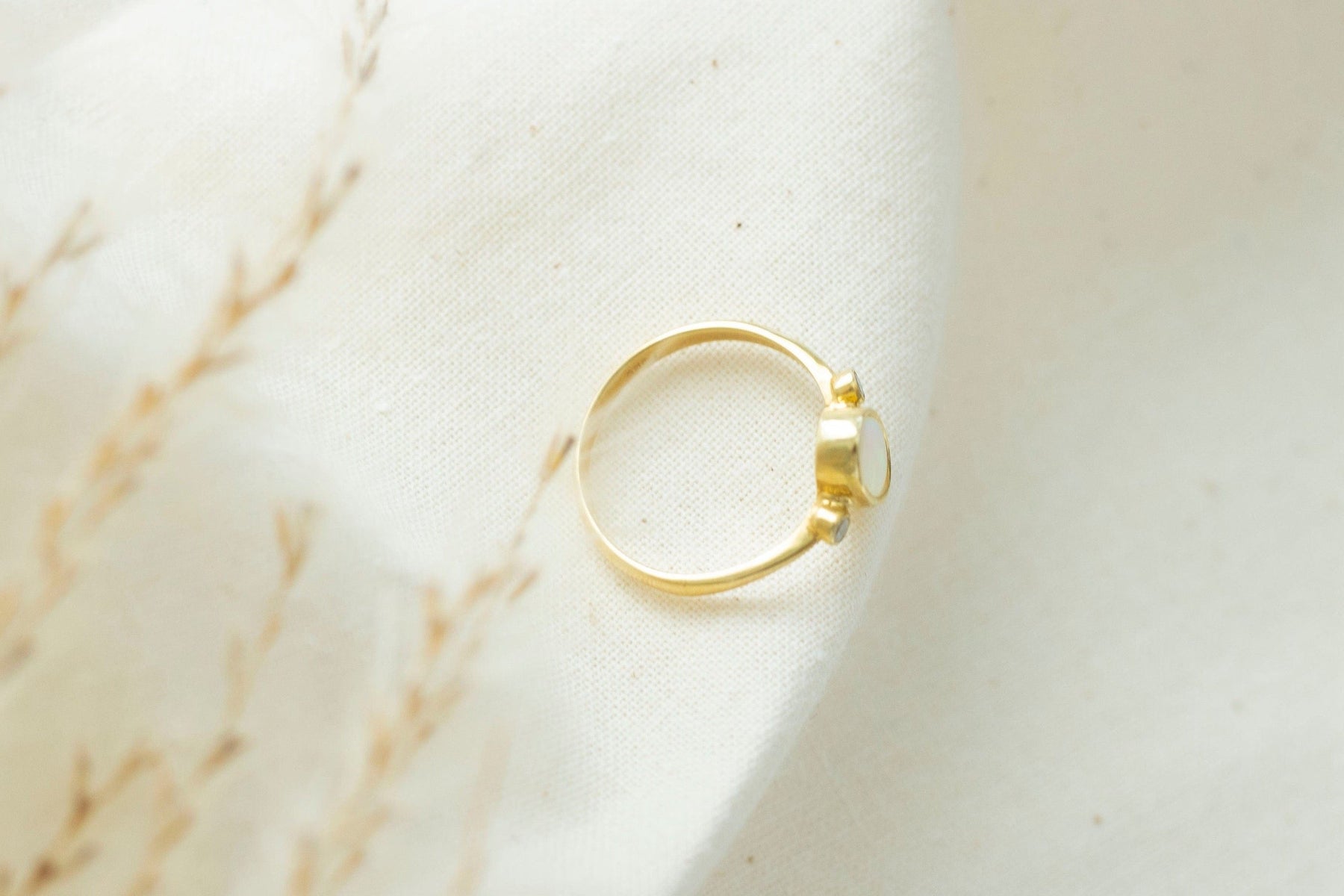 echt Gold Ring, Opalring 585 Gold mit Diamanten, Filigraner 585 Gelbgoldring Opal, Stapelring mit Opal, Ring mit Brillanten, Handarbeit