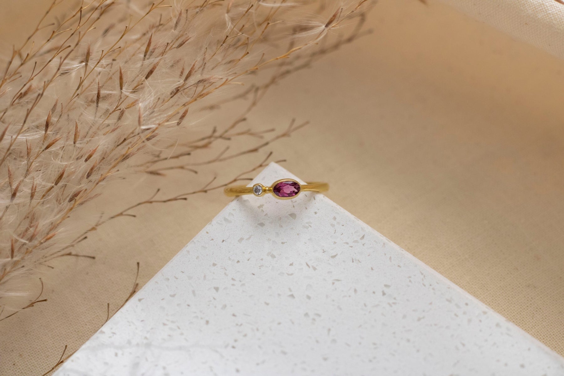 Zarter Gold Ring mit Diamant, 585 Gelbgoldring, Diamantring, Echt Gold Ring, Verlobungsring, Stapelring, Rosa Turmalin, Goldschmiede