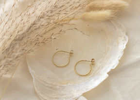 Zeitlose Kugelcreolen 1,5 mm aus 585 Gelbgold 14 Karat