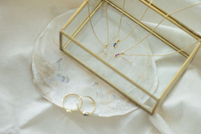 Feine minimalistische 585 Goldkette mit Saphir/Brillant Anhänger