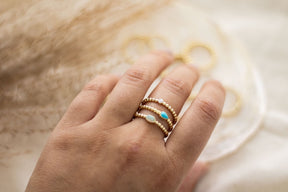 Kugelring 585 Gelbgold mit natürlichem Opal
