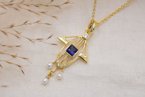 Außergewöhnliche Jugendstilkette, Art Nouveau Chain 585 Gelbgold mit Iolith, 14 Karat, Jugendstil Anhänger mit Brillanten, Perlen, Vintage