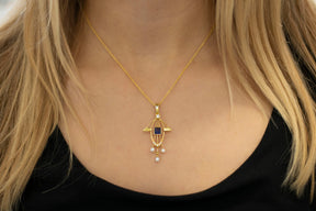 Außergewöhnliche Jugendstilkette, Art Nouveau Chain 585 Gelbgold mit Iolith, 14 Karat, Jugendstil Anhänger mit Brillanten, Perlen, Vintage