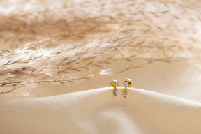 Goldohrstecker mit Brillanten, Ohrstecker 585 Gold, filigrane Ohrringe, Diamant Ohrringe, 14 Karat Ohrstecker, Brillantschmuck 0.18 Carat