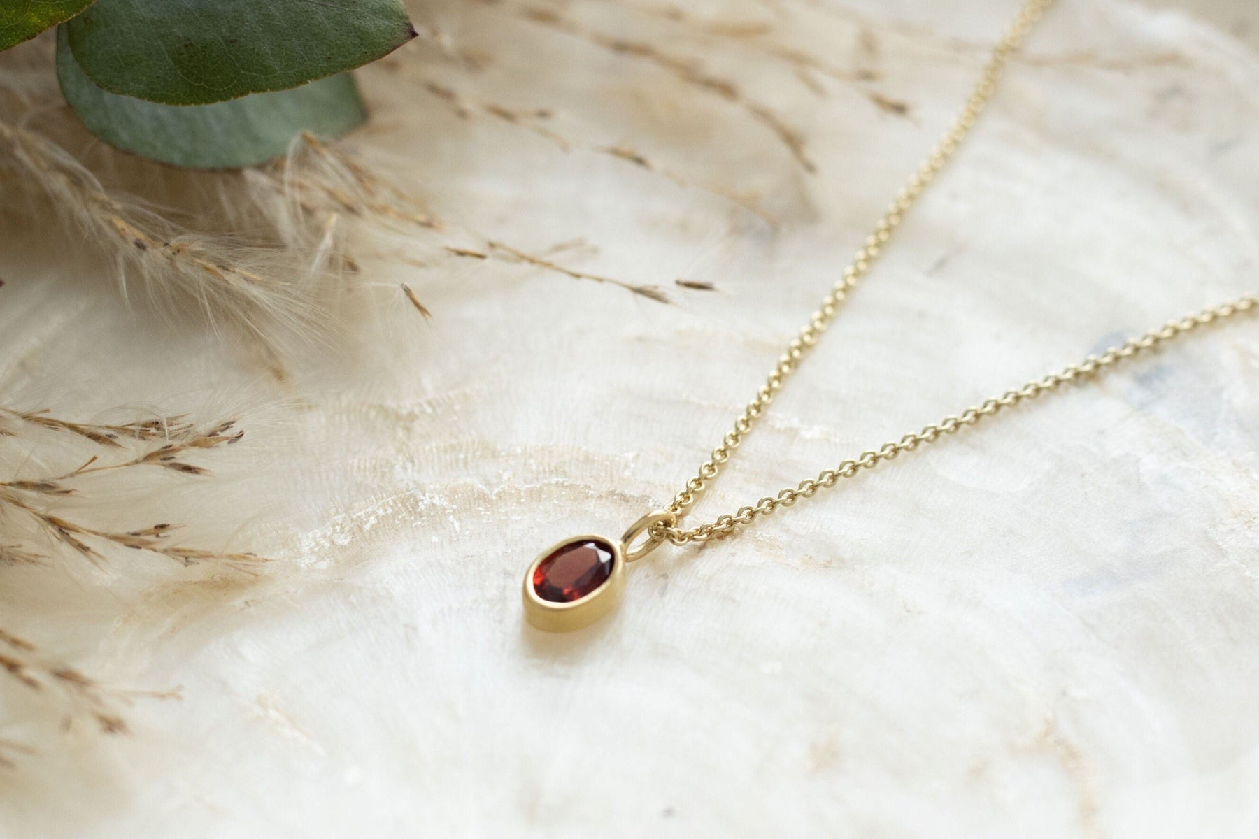 Opal Edelstein Anhänger 14 Karat Gelbgold, Geburtsstein Halsketten Anhänger 585 Gold, Echt Gold Anhänger, Minimalistischer Goldschmuck