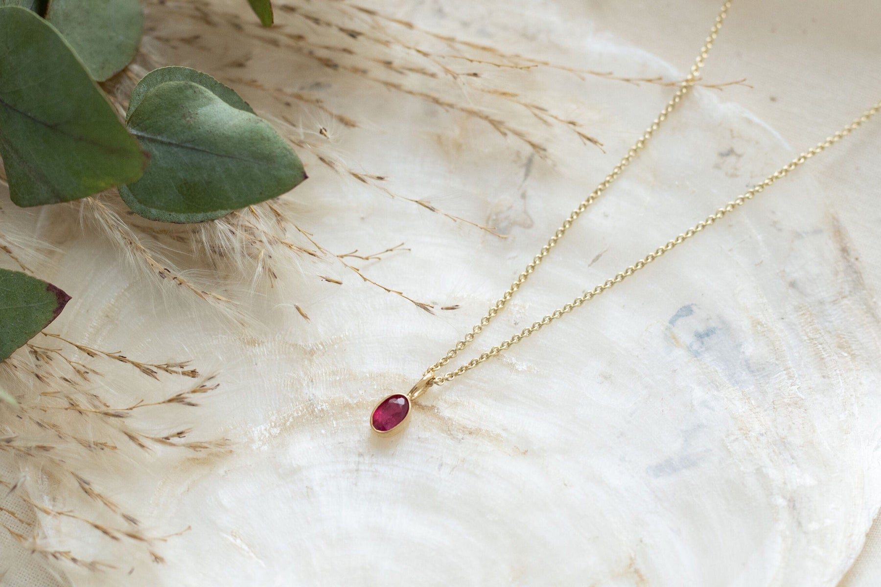 Opal Edelstein Anhänger 14 Karat Gelbgold, Geburtsstein Halsketten Anhänger 585 Gold, Echt Gold Anhänger, Minimalistischer Goldschmuck
