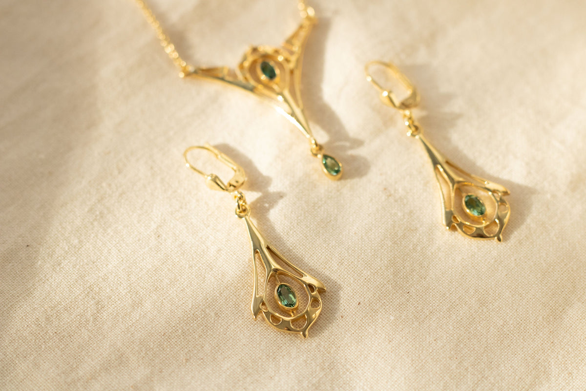 Jugendstil Grün Turmalin Ohrbügel, Grün Turmalin Art Nouveau Schmuck, Ohrring 925 Sterling Silber Gelbgold Rosegold vergoldet, Unikatschmuck