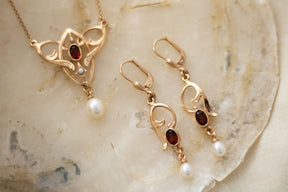 Außergewöhnliche Jugendstilkette mit Granat, Art Nouveau chain Silber Roségold vergoldet Collier mit Granat Edelstein Süßwasserperle Vintage