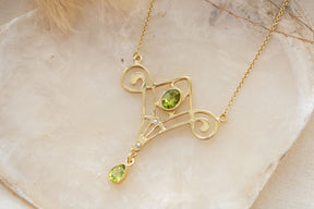 Bezaubernde Jugendstilkette Art Nouveau Chain 925 Silber Gelbgold vergoldet Collier mit Peridot und Halbperlen, Vintage, Antik