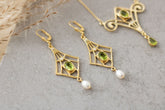 Jugendstil Peridot Ohrbügel, Art Nouveau Ohrschmuck, Ohrring 925 Sterling Silber Gelbgold vergoldet, Unikatschmuck, Antike Ohrbrisur