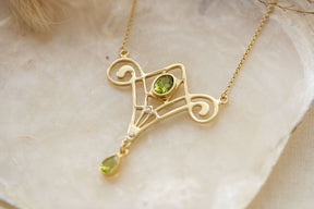 Bezaubernde Jugendstilkette Art Nouveau Chain 925 Silber Gelbgold vergoldet Collier mit Peridot und Halbperlen, Vintage, Antik