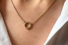 Edle 585 Goldkette mit kleinem Kugelring und Brillant 0,06 ct., feine filigrane Kugelringkette, handgefertigt