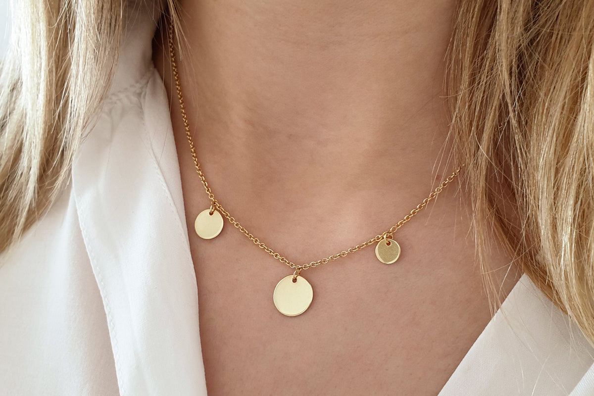 Plättchenkette, besondere Halskette mit drei Plättchen Anhängern, 585 Gelbgold, 14 kt zarte Goldkette, Münzkette, 3 Plättchen