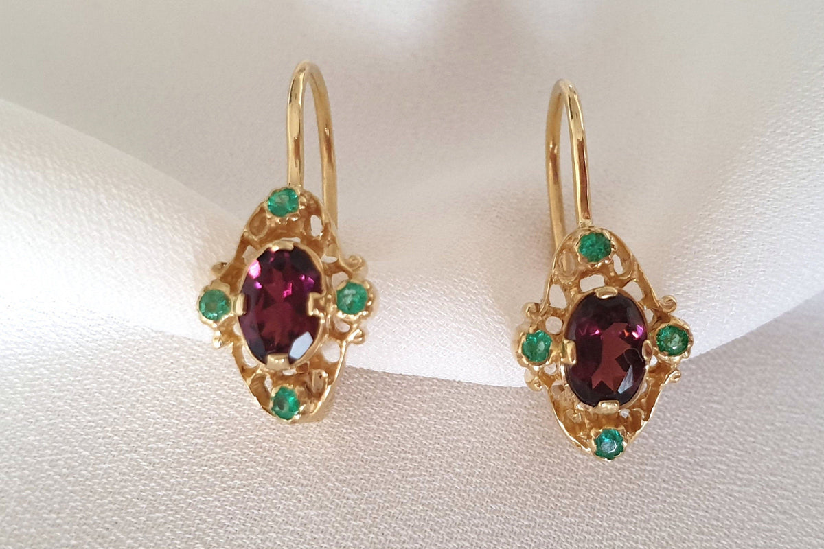Zarter Jugendstil Ohrbügel - Brisur - 585 Gelbgold- 14 kt.-  Rosa Turmalin - Smaragd - Ohrhänger Art Nouveau - Glamourös - Elegant
