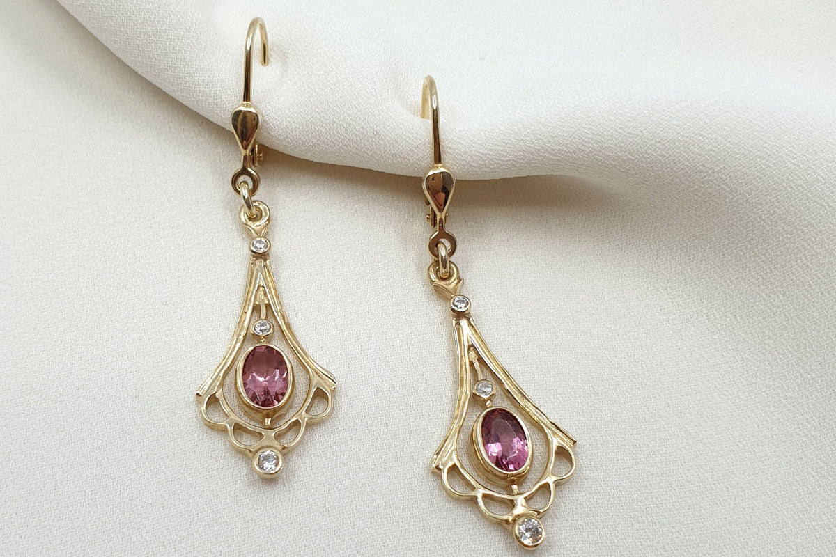 585 Goldohrhänger 14 karat Jugendstil Ohhringe vintage Ohrbrisur Gelbgold Rosa Turmalin Brillanten Art Nouveau Handarbeit