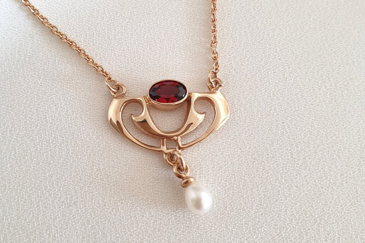Art Nouveau chain - zarte Jugendstil Kette - 585 Rosegold Kette -Feines Collier Granat Edelstein und Süßwasserperle- Edle Goldkette