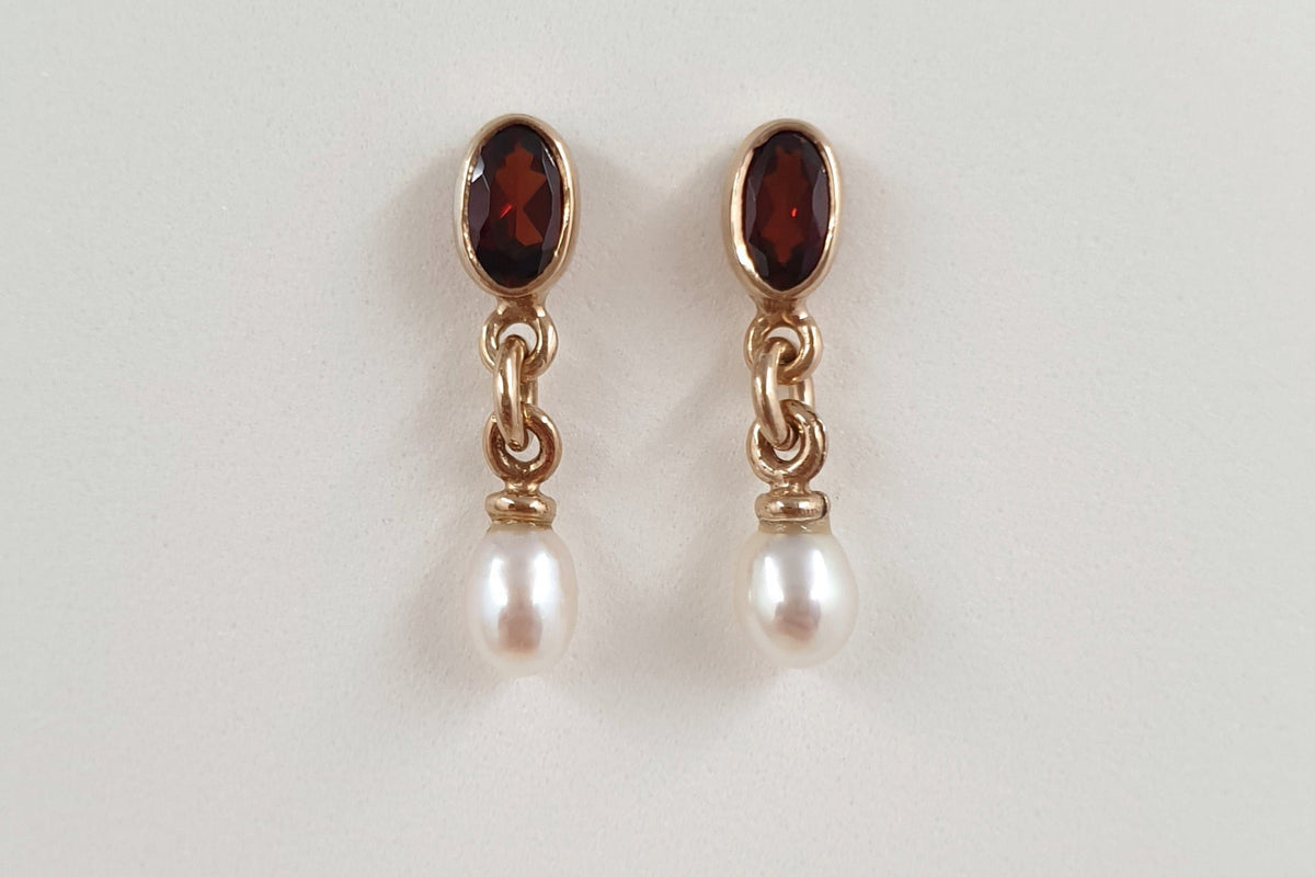 Zarte Jugendstil Ohrhänger - Ohrstecker - 925 Silber Rosegold vergoldet.-  Granat Edelstein - Süßwasserperle - Hängeohrringe -  Elegant
