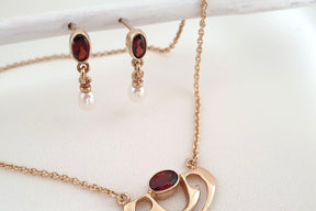 zarte Jugendstilkette 925 Silber Rosegold vergoldet feines Collier mit Granat und Süßwasserperle edle Goldkette Art Nouveau Art Deco