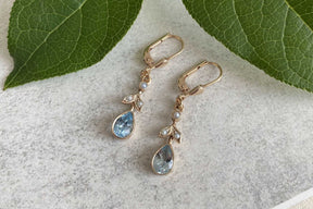 Zarte Jugendstil Ohrhänger - Ohrstecker - 925 Sterling Silber Roségold vergoldet, Blau Topas, echte Halbperle