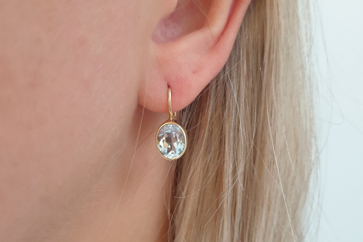 Ohrringe Blau Topas Edelstein 585 Gold 14 Karat Ohrbügel Gelbgold Ohrbisur edel glamourös