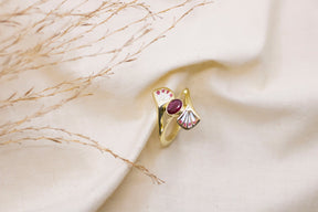 Jugendstil Emaille Ring 750 Gold, Shakudo Ring 18 Karat, Fächerring 14 Karat, Art Nouveau Goldring 585, Rubin, Antik Ring, Handarbeit