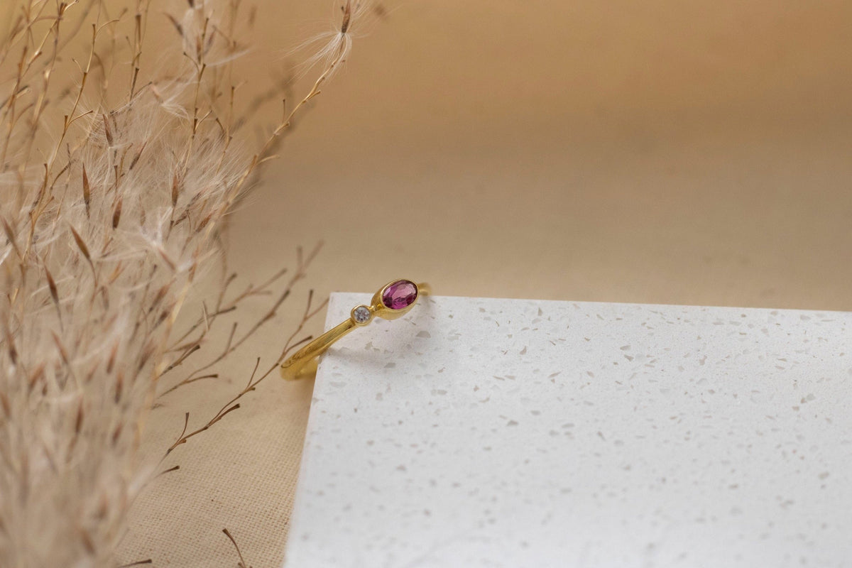 Zarter Gold Ring mit Diamant, 585 Gelbgoldring, Diamantring, Echt Gold Ring, Verlobungsring, Stapelring, Rosa Turmalin, Goldschmiede